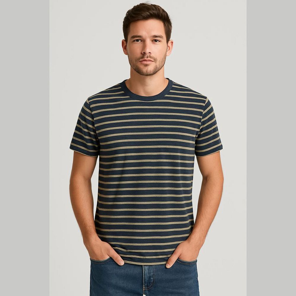 Goodfellow and Co Mens Standard Fit Striped T-Shirt Medium